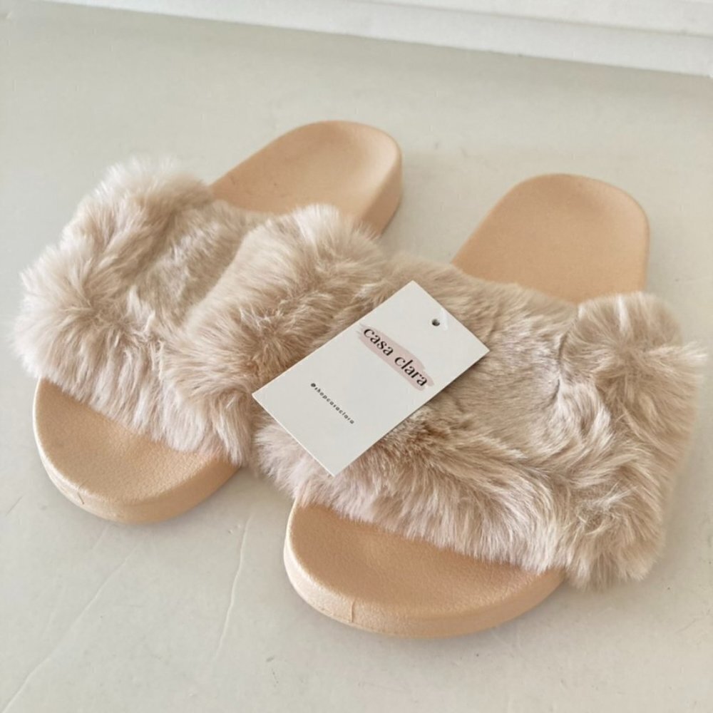NWT Casa Clara Free People Joey Curly Pink Fluffy Slides Sz 7